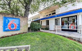 Motel 6-pinole, Ca  2*